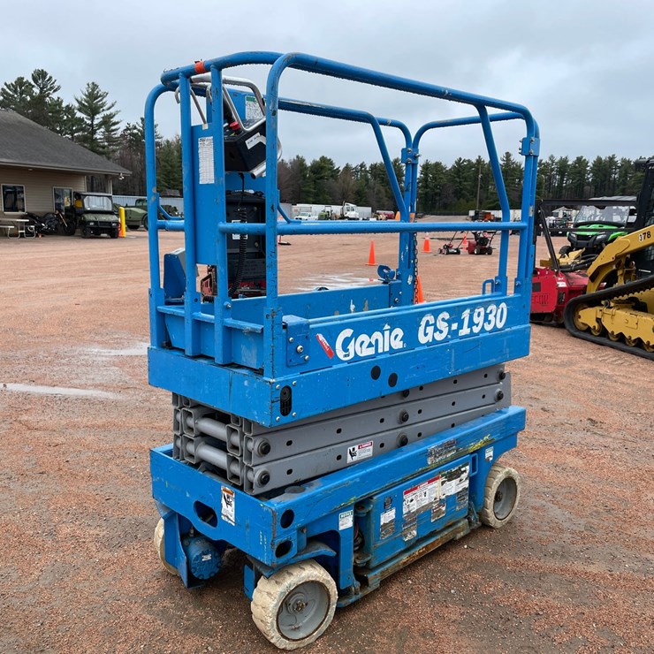 2000 GENIE GS1930