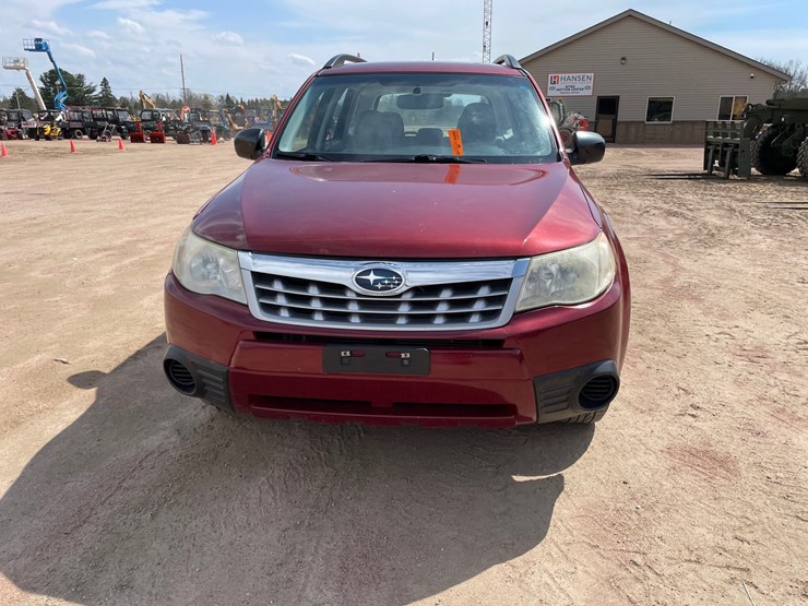 2011-subaru-forester-image-2