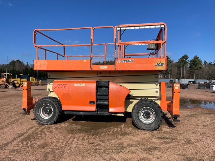 2015-jlg-4394rt-image-8