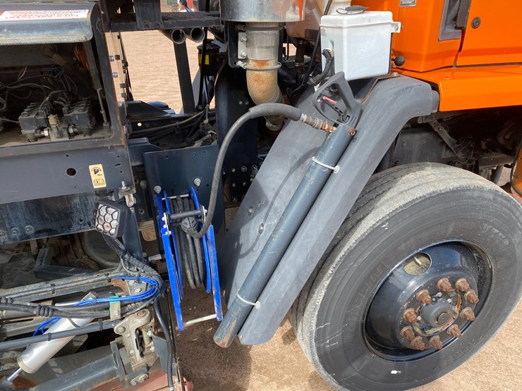 2007-freightliner-fc80-image-44