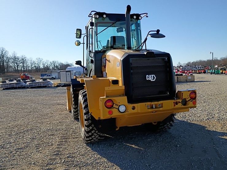 2023-caterpillar-910-image-6