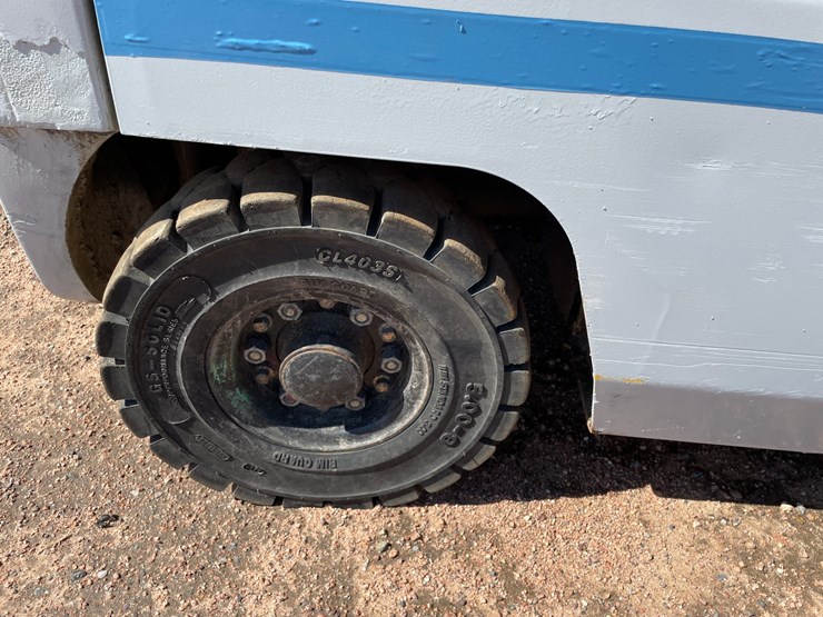 #1135-•-unicarriers-lp-forklift-image-19