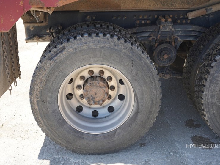 2018-mack-granite-gu713-image-51