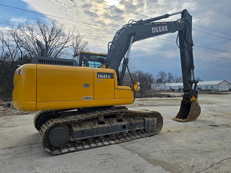 2013-deere-160g-lc-image-11