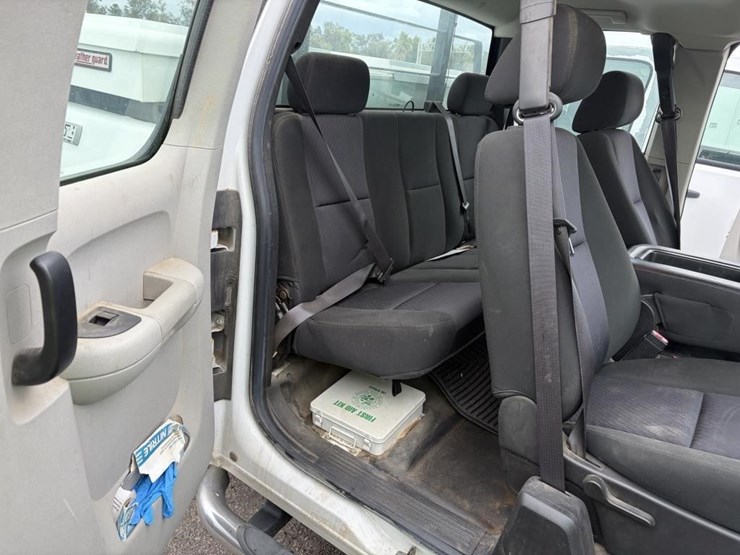 2012-gmc-sierra-2500-image-10