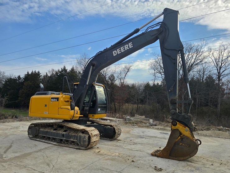 2013-deere-160g-lc-image-14