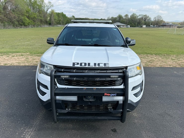 2018-ford-explorer-image-6