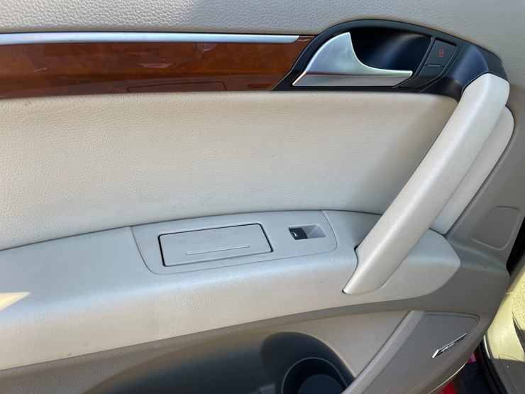 2007-audi-q7-image-23