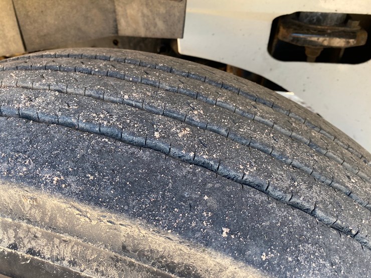 2007-caterpillar-c13-image-15