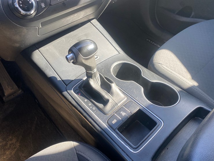 2016-kia-sorento-image-37