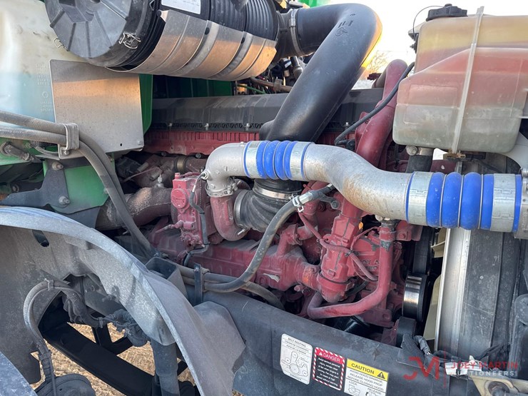 2020-mack-anthem-64t-image-15