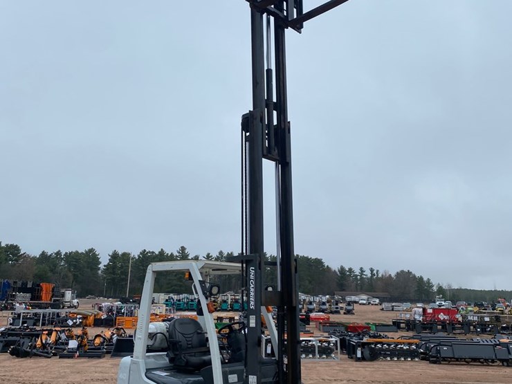 #1167-•-unicarriers-3,250lb-lp-forklift-image-17