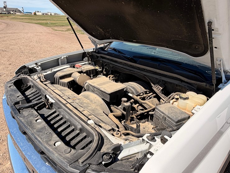 2022-chevrolet-silverado-2500-image-11