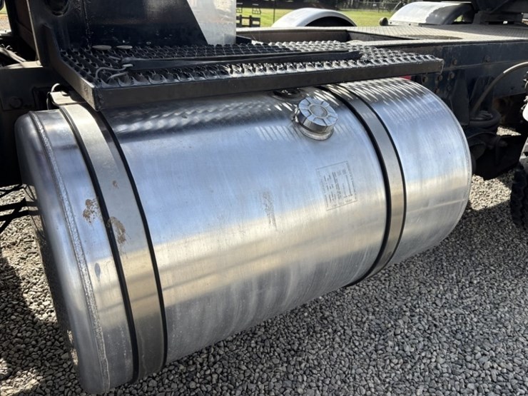 2023-international-hx520-image-20