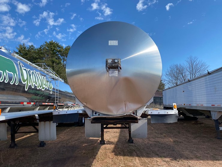 1993-walker-tanker-image-2