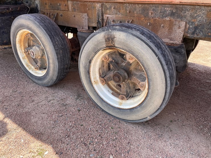 1992-mack-dm690s-image-21