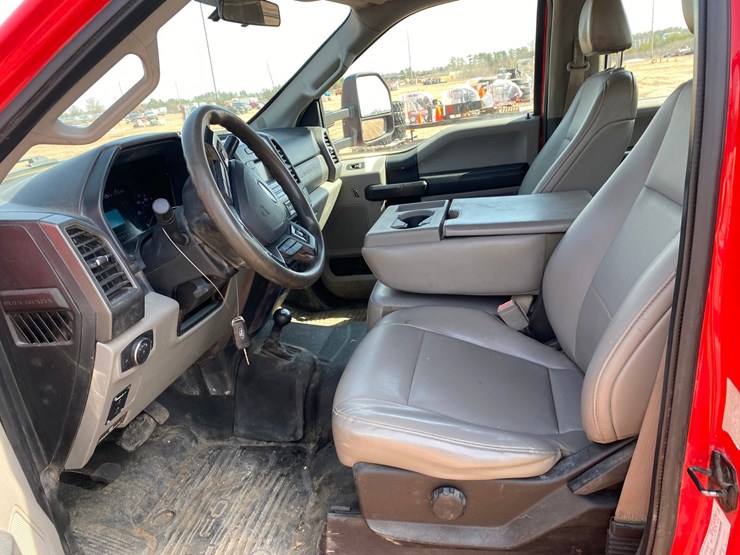 2018-ford-f450-image-36