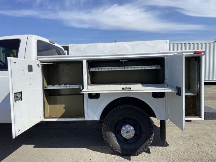 2014-ford-f250-xl-image-24