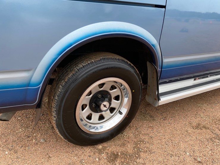 1985-chevrolet-astro-image-21