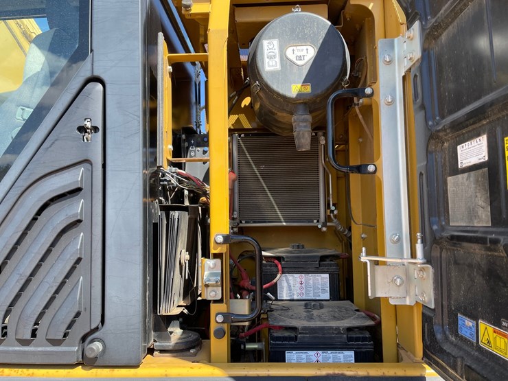 caterpillar-324e-image-42