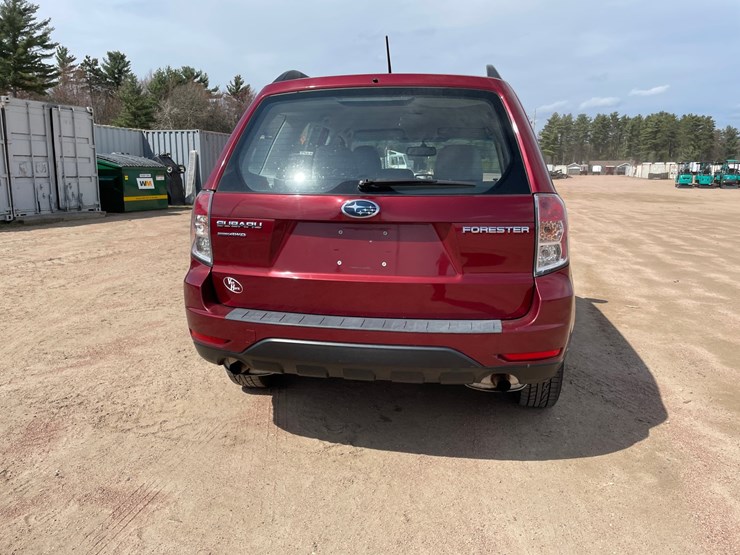 2011-subaru-forester-image-6