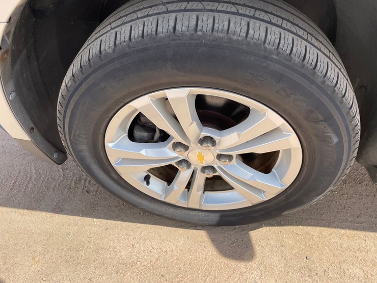 2011-chevrolet-equinox-image-9