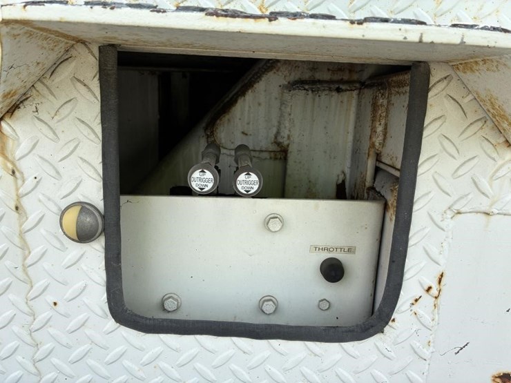 2005-international-durastar-4400-image-14