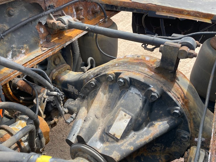 2009-kenworth-w900-image-38