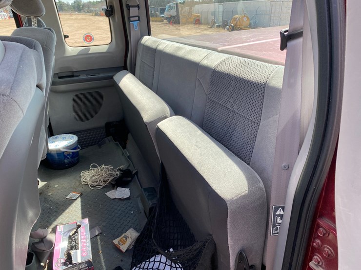 2001-ford-f350-xlt-image-51