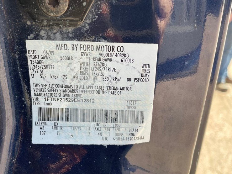 2009-ford-f250-xl-image-51