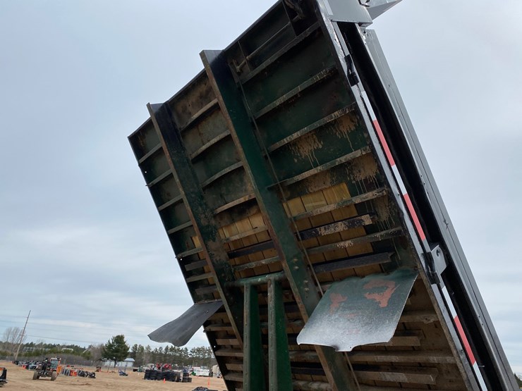 1995-ford-f700-image-44