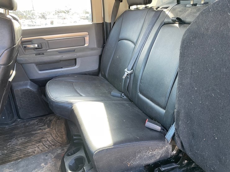 2014-dodge-ram-3500-image-46