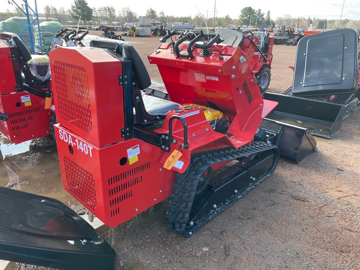 #1156-•-agt-sda-140t-tracked-ride-on-mini-skid-steer-image-4