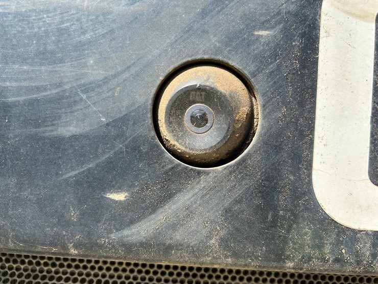 2017-caterpillar-259d-image-15