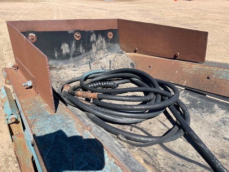 #1143-•-60'-towable-hydraulic-belt-conveyor-image-22