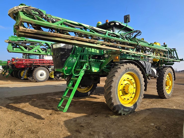 2015-john-deere-r4045-image-1