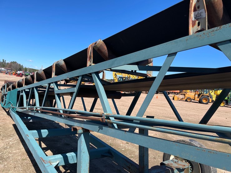 #1143-•-60'-towable-hydraulic-belt-conveyor-image-13