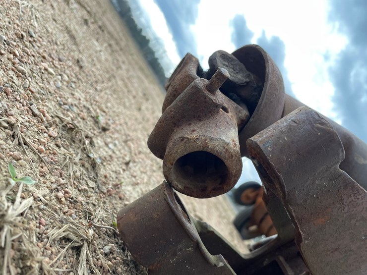 new-holland-68-image-16