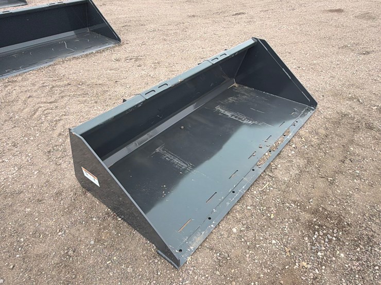 unused-2025-wolverine-tdb-11-78w-skid-steer-track-duty-bucket-attachment-image-2