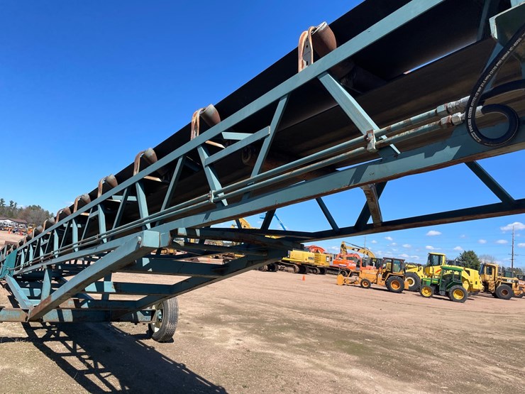 #1143-•-60'-towable-hydraulic-belt-conveyor-image-11