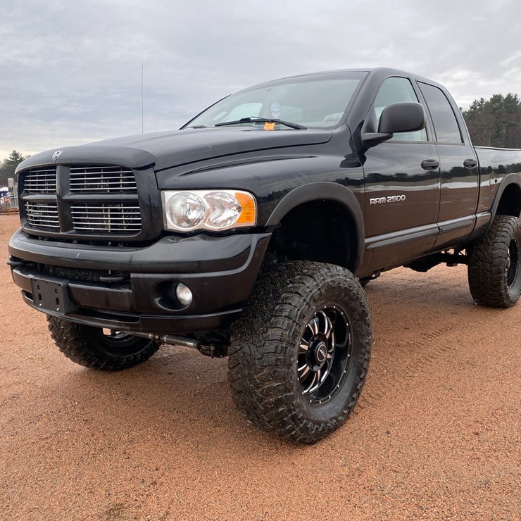 2005 DODGE 2500