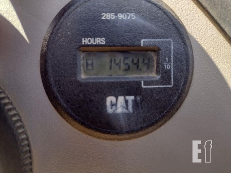 2011-caterpillar-420e-image-6