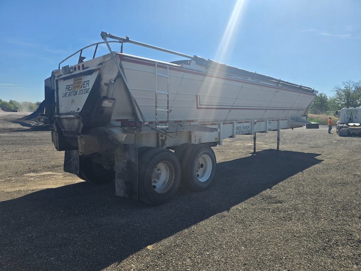 2000-red-river-live-bottom-image-19