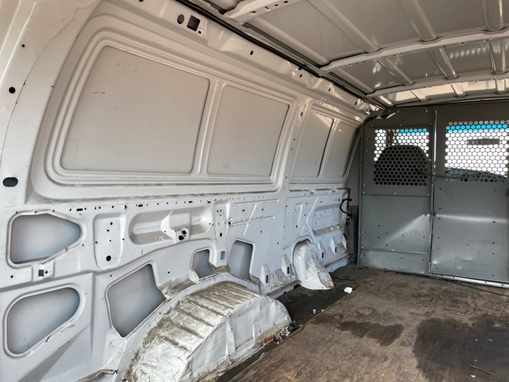 2006-ford-e350-image-32