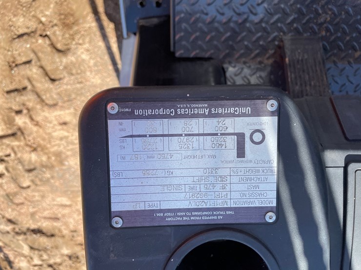 #1133-•-unicarriers-lp-forklift-image-15