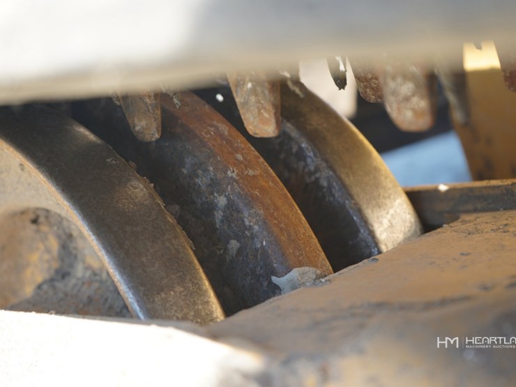 2020-caterpillar-289d3-image-31