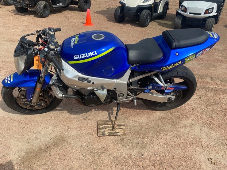 #1303-•-2002-suzuki-gsx-r600-motorcycle-(no-title)-image-5