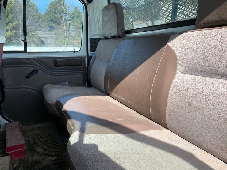 2000-international-4700-image-28