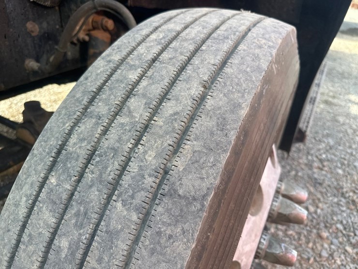 2002-mack-ch613-image-57