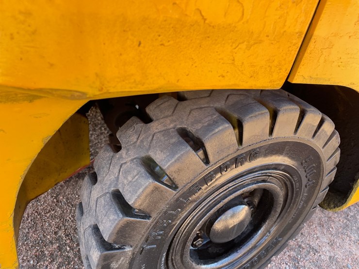 #1137-•-yale-4,000lb-lp-forklift-image-21